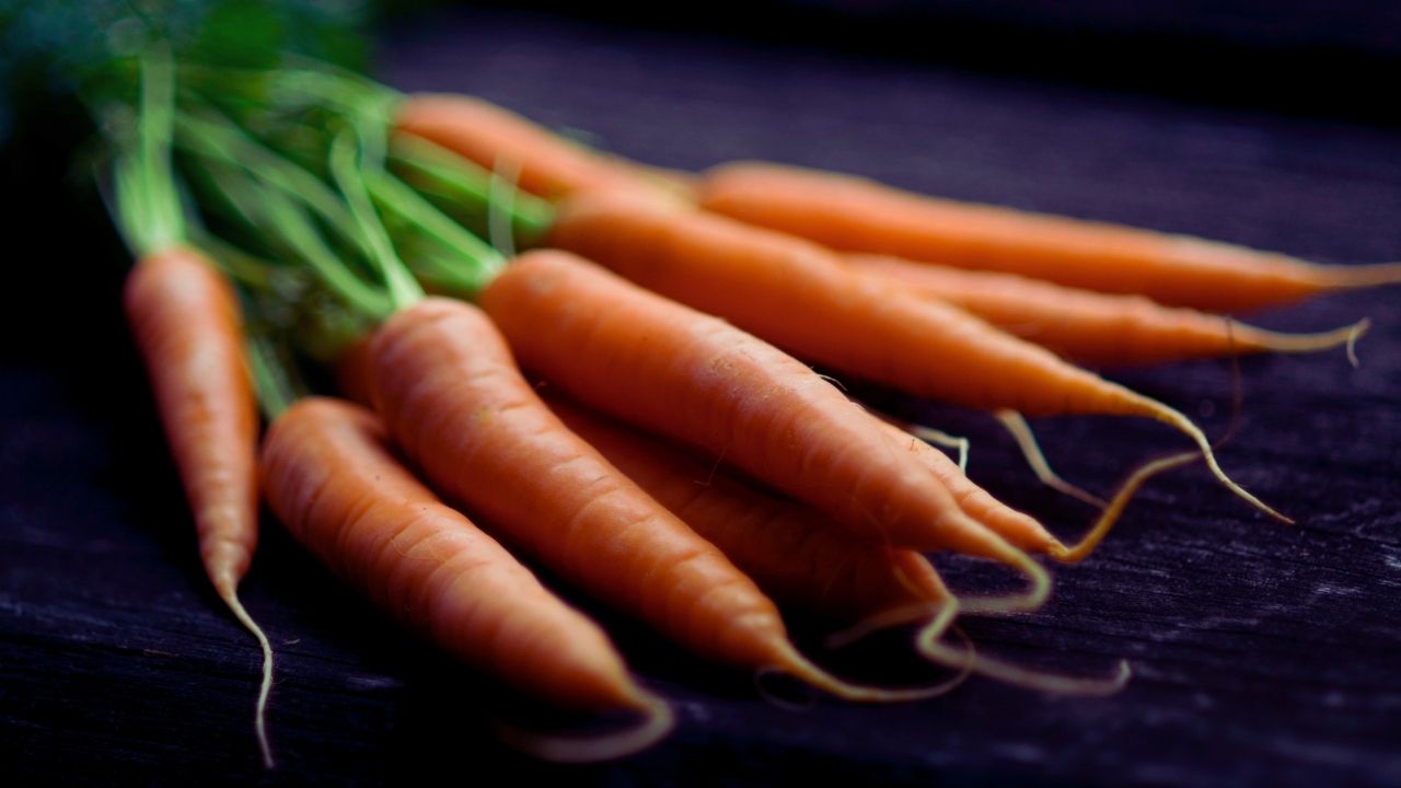 Carrot Health Benefits: 8 Reasons To Have One Carrot a Day