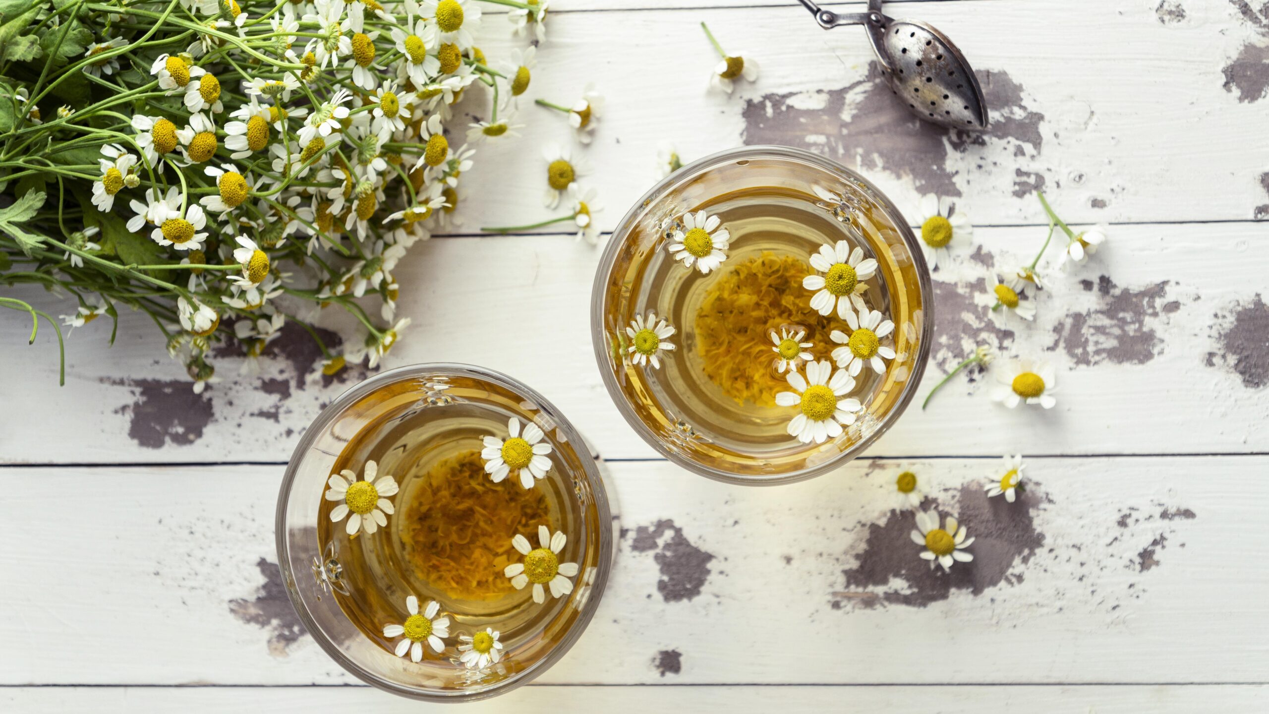 chamomile-tea-apigenin-benefits