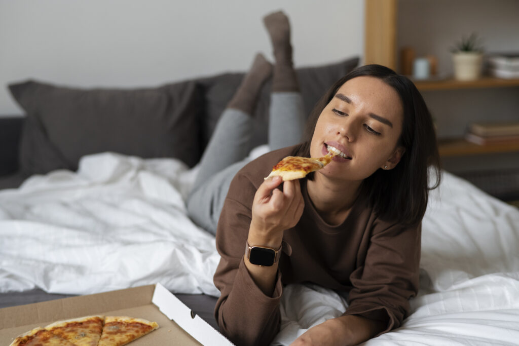 Got a case of the midnight munchies? Top up on sleep to a healthier appetite.